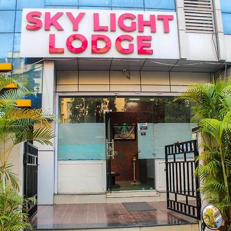 Hotel Skylight 나비뭄바이 외부 사진